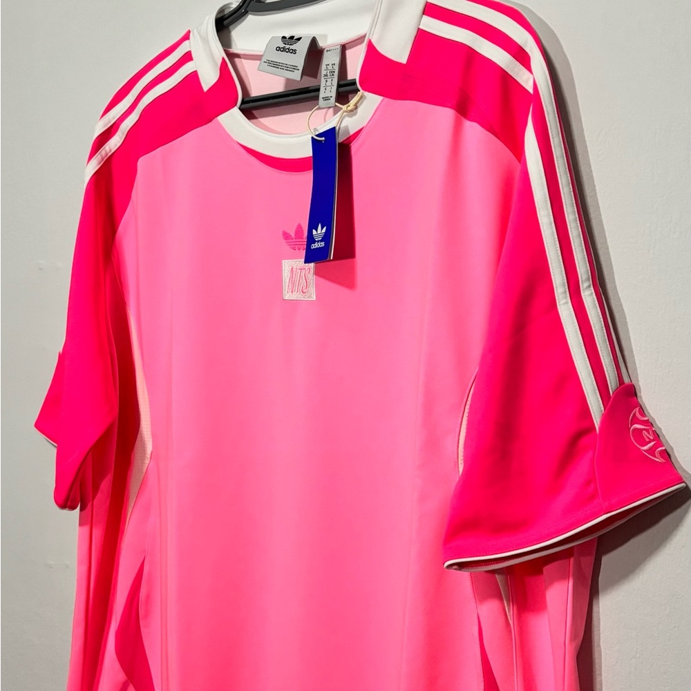 🆕 Adidas Bright Pink Sports Top with White Stripes - Picture 5 of 5